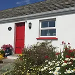 Feriehus Red Stonecutters Cottage, Doolin