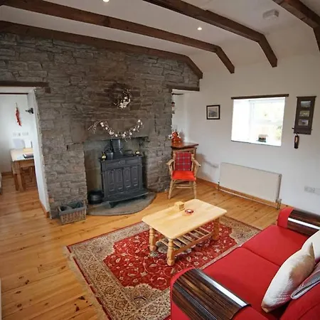 Dom wakacyjny Red Stonecutters Cottage, Doolin Carrowauff