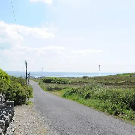Red Stonecutters Cottage, Doolin Dom wakacyjny