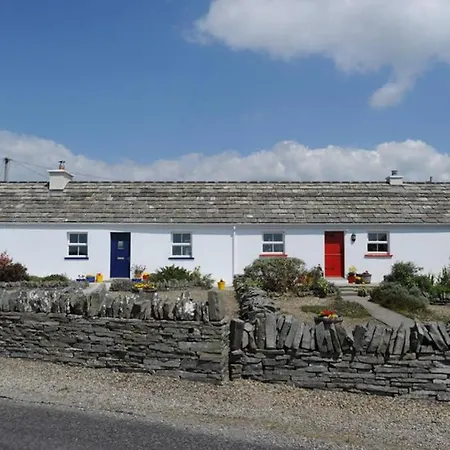 Red Stonecutters Cottage, Doolin 펜션 Carrowauff