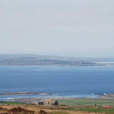 Dom wakacyjny Red Stonecutters Cottage, Doolin