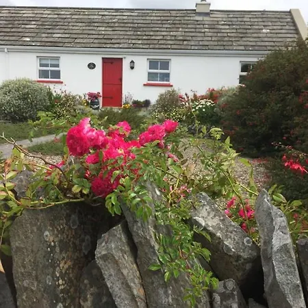 Red Stonecutters Cottage, Doolin *