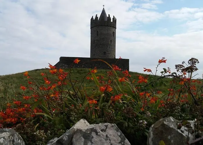 Red Stonecutters Cottage, Doolin * Carrowauff